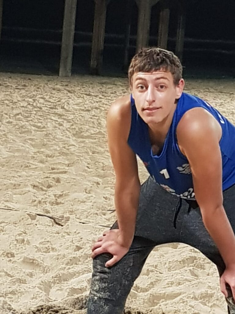 אפשר לשחק גם בלילה…
